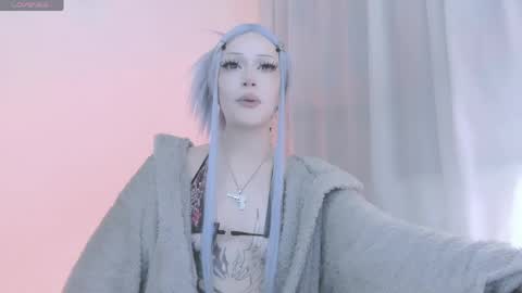 Snapshot of violettbones chatting on 30, 5, 2026 Violett online show from 30, 5, 2026