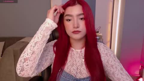 Violett Castel online show from 14, 11, 2025