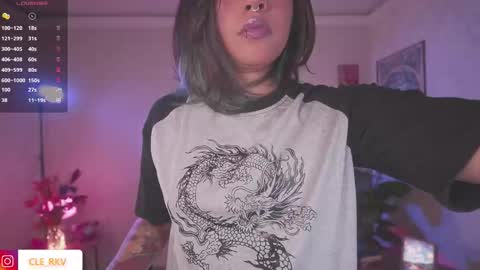 JULIE UWU online show from 10, 2, 2026