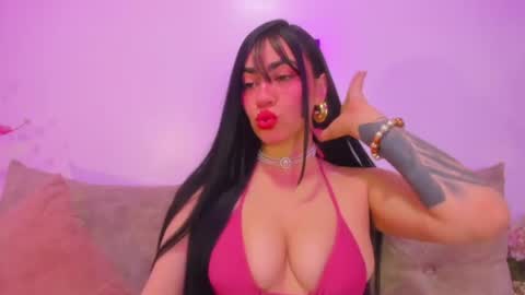 Snapshot of violette_laurent chatting on 11, 7, 2026 violette_laurent online show from 11, 7, 2026