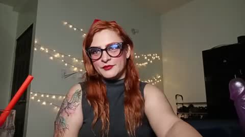 Snapshot of violettelynn_ chatting on 23, 7, 2026 Violetta Morningstar online show from 23, 7, 2026