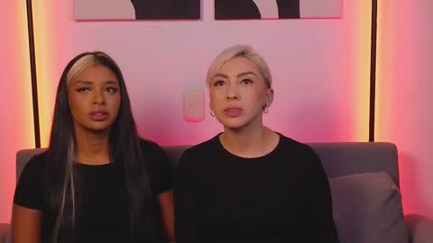 Violet online show from 10, 3, 2025