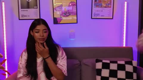 Snapshot of violettgrey_ chatting on 13, 2, 2026 Violet online show from 13, 2, 2026