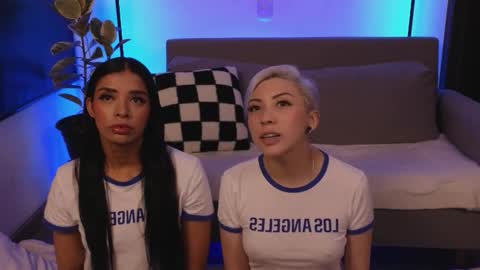 Violet online show from 4, 3, 2026