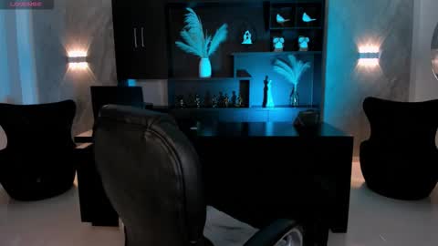 Violett  online show from 3, 10, 2025