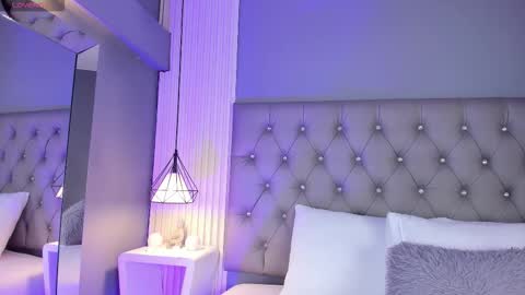 Snapshot of violettharous chatting on 28, 3, 2026 VioletthaRous online show from 28, 3, 2026