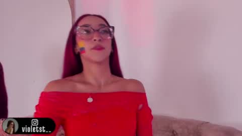 Snapshot of violetwinters_ chatting on 4, 7, 2026 violetwinters_ online show from 4, 7, 2026