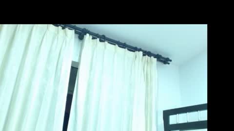 Snapshot of viollet_28 chatting on 21, 1, 2025 violeta online show from 21, 1, 2025