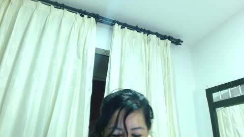 Snapshot of viollet_28 chatting on 19, 2, 2025 violeta online show from 19, 2, 2025