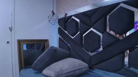 Violetta online show from 1, 12, 2025