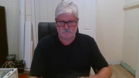 Snapshot of viper654321 chatting on 8, 1, 2026 viper654321 online show from 8, 1, 2026