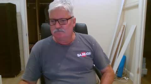 Snapshot of viper654321 chatting on 12, 1, 2026 viper654321 online show from 12, 1, 2026