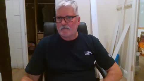 Snapshot of viper654321 chatting on 16, 1, 2026 viper654321 online show from 16, 1, 2026