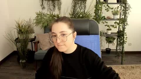 Snapshot of virtualvoyant chatting on 28, 11, 2025 your love online show from 28, 11, 2025