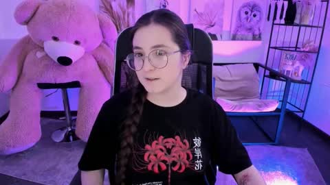 Snapshot of virtualvoyant chatting on 4, 12, 2025 your love online show from 4, 12, 2025