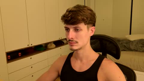 Snapshot of vitoraugustoxxx chatting on 22, 4, 2026 vitoraugustoxxx online show from 22, 4, 2026