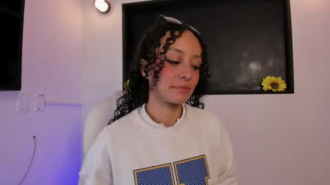 Snapshot of vivi_gh1 chatting on 16, 4, 2026 Vivi online show from 16, 4, 2026