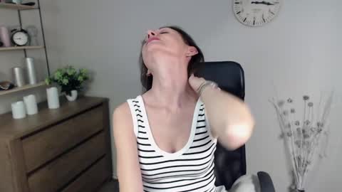 Vivian online show from 17, 1, 2025