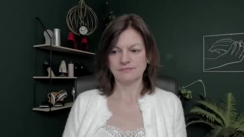 Vivian online show from 26, 11, 2025