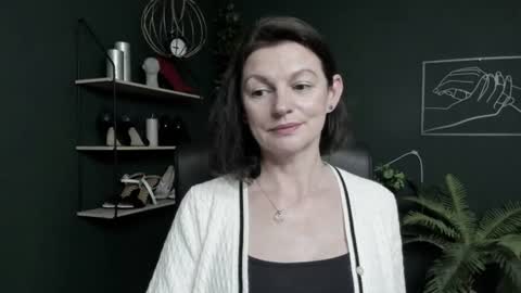 Snapshot of vivian_dream chatting on 7, 7, 2026 Vivian online show from 7, 7, 2026