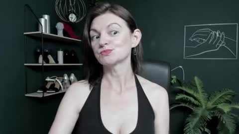 Snapshot of vivian_dream chatting on 21, 7, 2026 Vivian online show from 21, 7, 2026