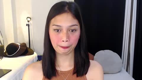 Snapshot of vivian_roberts chatting on 16, 12, 2024 Vivian online show from 16, 12, 2024