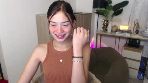 Snapshot of vivian_roberts chatting on 10, 9, 2025 Vivian online show from 10, 9, 2025