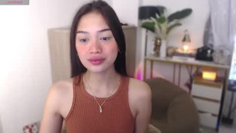 Snapshot of vivian_roberts chatting on 7, 10, 2025 Vivian online show from 7, 10, 2025