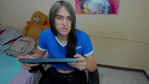 instagram Viviana73215 online show from 20, 2, 2025