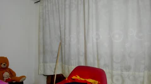 Snapshot of vivianalatin chatting on 2, 4, 2026 instagram Viviana73215 online show from 2, 4, 2026