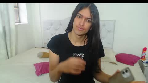 Snapshot of vivianalatin chatting on 14, 4, 2026 instagram Viviana73215 online show from 14, 4, 2026