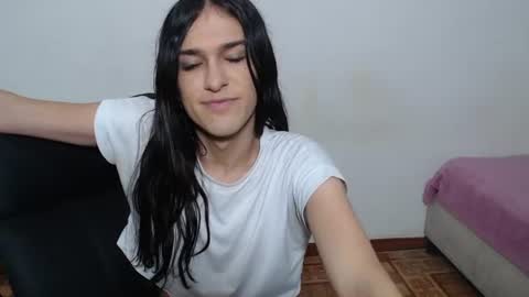 instagram Viviana73215 online show from 25, 6, 2026