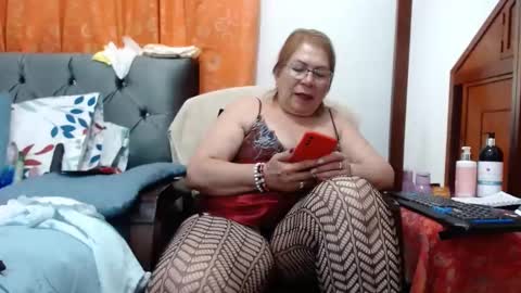 ViviannaJhonson online show from 27, 2, 2025