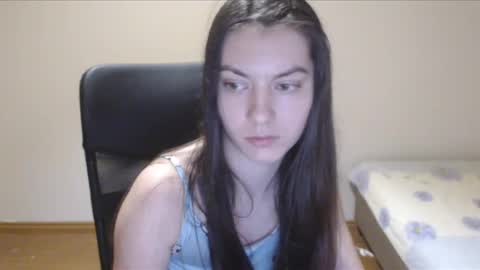 Snapshot of vivianngray chatting on 25, 12, 2024 Vivian Gray online show from 25, 12, 2024