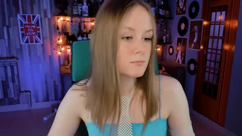 Vivien online show from 30, 12, 2024