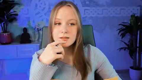 Vivien online show from 1, 3, 2025