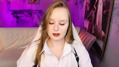 Snapshot of vivienleeigh chatting on 2, 5, 2026 Vivien online show from 2, 5, 2026