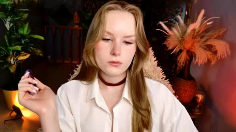 Snapshot of vivienleeigh chatting on 18, 5, 2026 Vivien online show from 18, 5, 2026