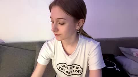 Snapshot of viviennewanko chatting on 19, 4, 2026 Kristy online show from 19, 4, 2026