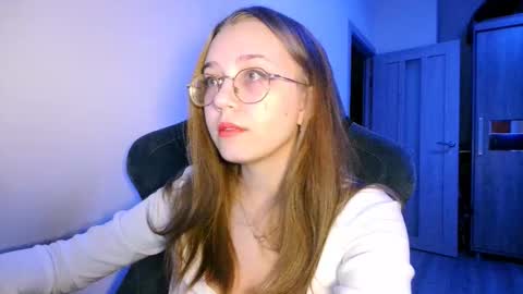 Snapshot of vivivivikkie chatting on 6, 2, 2026 vivivivikkie online show from 6, 2, 2026