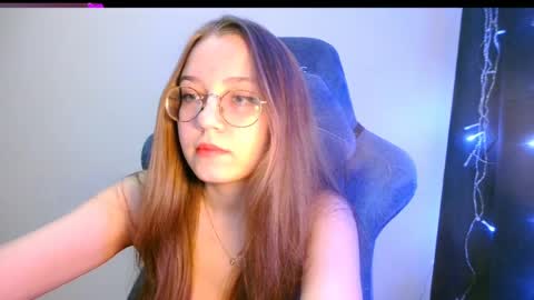 Snapshot of vivivivikkie chatting on 1, 4, 2026 vivivivikkie online show from 1, 4, 2026