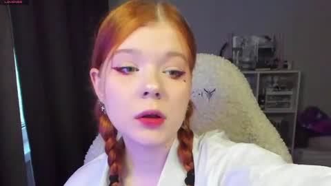 Snapshot of vivy_ chatting on 15, 6, 2026 chatur babes online show from 15, 6, 2026