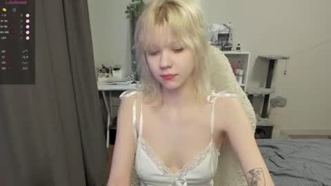 chatur babes online show from 5, 7, 2026