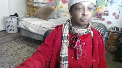 Snapshot of vixenfyre chatting on 17, 2, 2025 Vixen Fyre online show from 17, 2, 2025