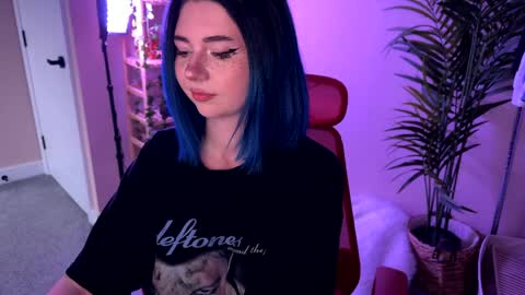 Snapshot of vixenp chatting on 27, 3, 2026 Polly Online mostly at 9pm-2am UK Time online show from 27, 3, 2026