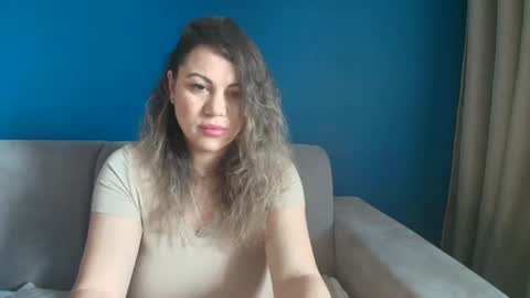 Snapshot of vixenvibesx chatting on 23, 2, 2025 vixenvibesx online show from 23, 2, 2025