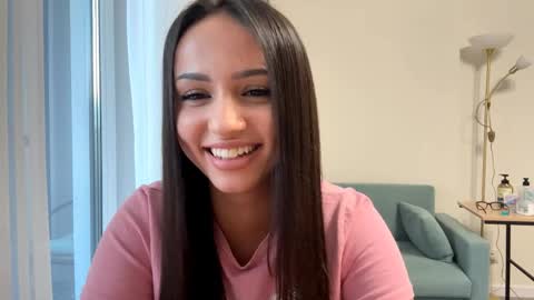 Snapshot of vixy_luna chatting on 8, 4, 2026 Miss Mia online show from 8, 4, 2026