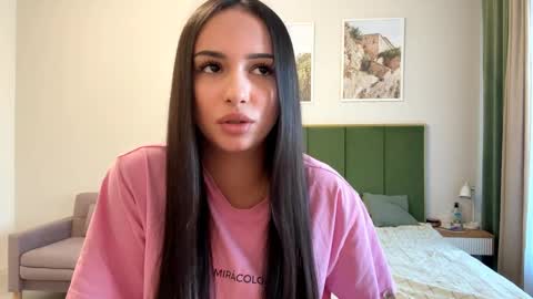 Snapshot of vixy_luna chatting on 24, 4, 2026 Miss Mia online show from 24, 4, 2026