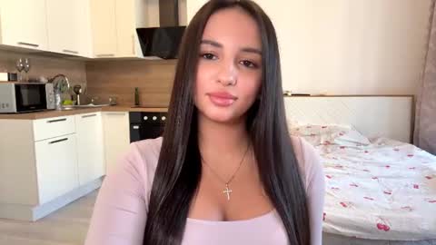 Miss Mia online show from 25, 6, 2026