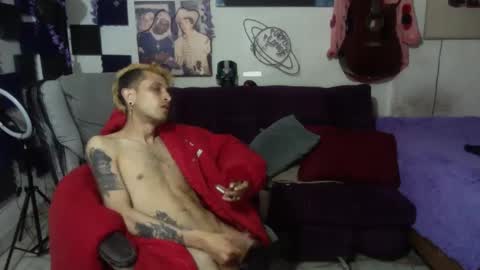 Snapshot of vl21cm chatting on 5, 2, 2025 vl21cm online show from 5, 2, 2025